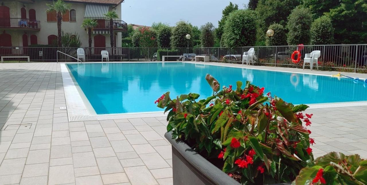 Casa Francesca Apartment Пескиера дел Гарда Екстериор снимка